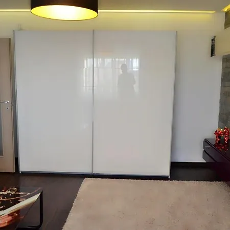 Апартаменти Apartament Confort Panu